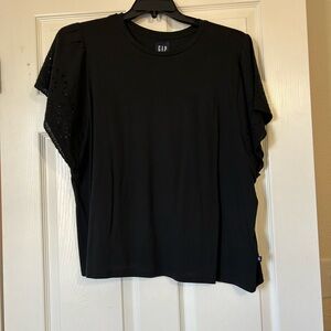 Women’s Gap eyelet sleeve top